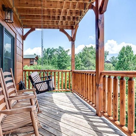 Gatlinburg Cabin With Private Hot Tub By Staycating Exterior foto