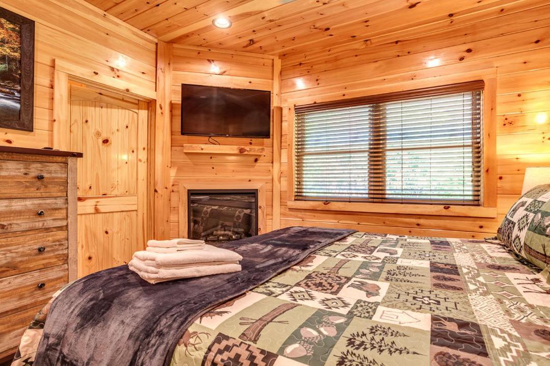 Gatlinburg Cabin With Private Hot Tub By Staycating Exterior foto